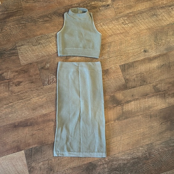 Marciano Skirt and Top - Picture 2 of 4